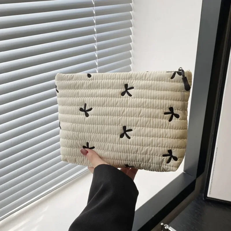 Embroidery Bag - Sevimli Fermuarlı Makyaj Çantası, Geniş Kapasiteli